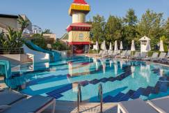 DELPHIN DIVA HOTEL Pools & Beach
